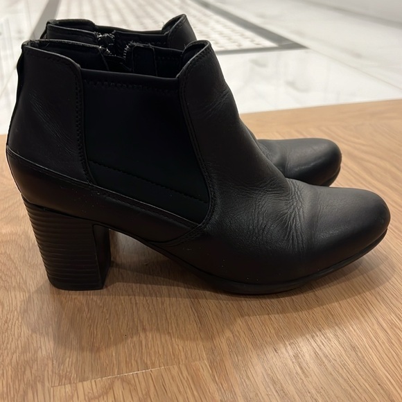 Clarks Shoes - Clarks Black Heeled Boots, size 8
